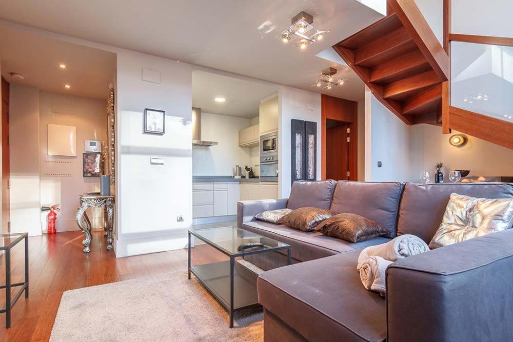 Vivienda Turistica Duplex Isozaki-Guggenheim Lägenhet Bilbao Exteriör bild